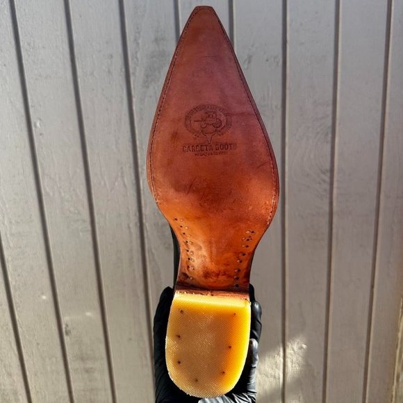 #81 Diamond Design Western Boot in Black Color with Silver Cross Details - Picture 3 of 5